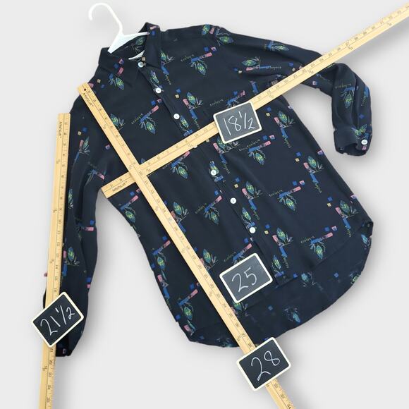 Chicos Button Up Blouse Womens M Silk Casual Artsy Abstract Floral Plants - Picture 4 of 13
